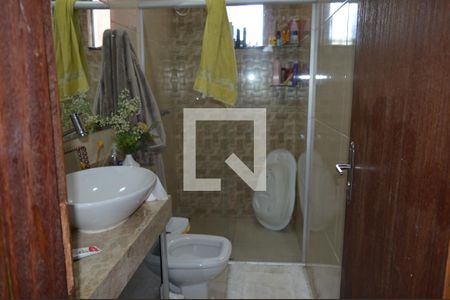 Casa à venda com 240m², 2 quartos e 2 vagasBanheiro