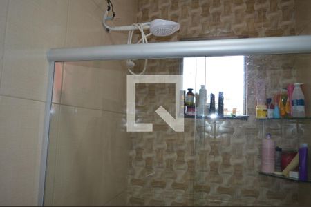 Casa à venda com 240m², 2 quartos e 2 vagasBanheiro