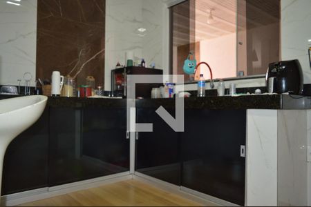 Casa à venda com 240m², 2 quartos e 2 vagasCozinha