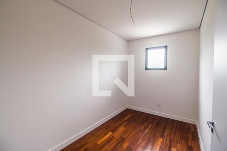 Casa de condomínio à venda com 370m², 5 quartos e 9 vagasCloset da suíte master