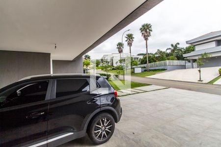 Casa de condomínio à venda com 370m², 5 quartos e 9 vagasGaragem