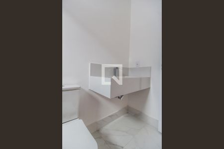 Casa de condomínio à venda com 370m², 5 quartos e 9 vagasBanheiro da Suíte 2