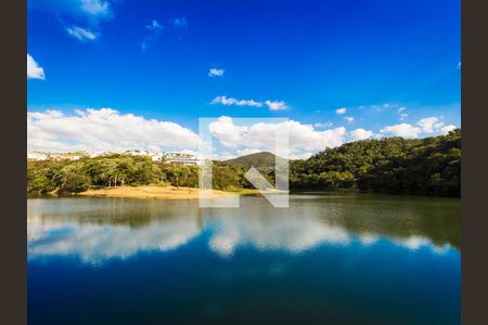 Casa de condomínio à venda com 370m², 5 quartos e 9 vagasDetalhe