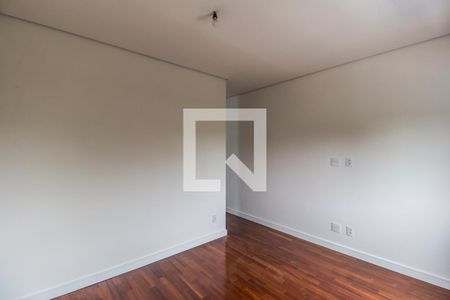 Casa de condomínio à venda com 370m², 5 quartos e 9 vagasSuíte 2