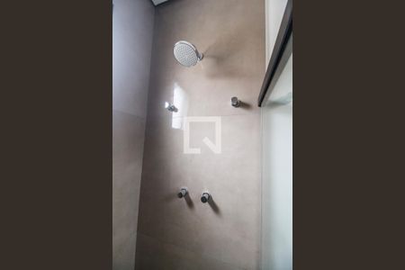 Casa de condomínio à venda com 370m², 5 quartos e 9 vagasDetalhe do Banheiro da Suite