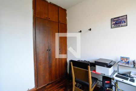 Quarto 2 de apartamento para alugar com 2 quartos, 90m² em Jardim Montanhês, Belo Horizonte