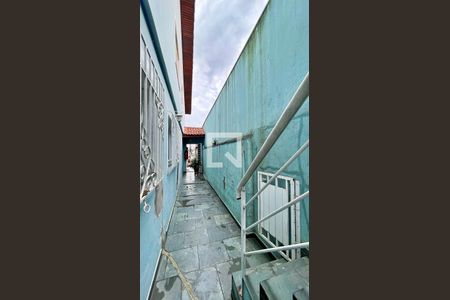 Casa à venda com 125m², 3 quartos e 3 vagasCorredor Externo