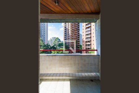 Apartamento à venda com 100m², 3 quartos e 2 vagasVaranda