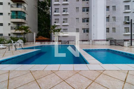 Apartamento à venda com 100m², 3 quartos e 2 vagasÁrea comum - Piscina