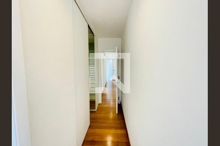 Apartamento à venda com 3 quartos, 215m² em Sumaré, São Paulo