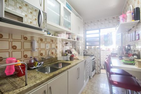 Apartamento à venda com 98m², 3 quartos e 1 vagaCozinha