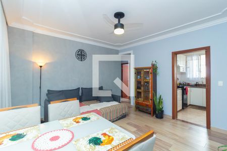 Sala de apartamento à venda com 2 quartos, 69m² em Sagrada Família, Belo Horizonte