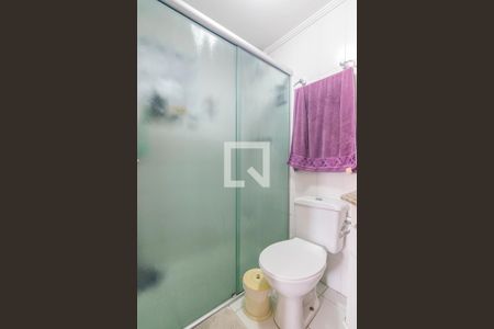 Apartamento à venda com 94m², 3 quartos e 2 vagas Apartamento à venda com 94m², 3 quartos e 2 vagasBanheiro da Suite