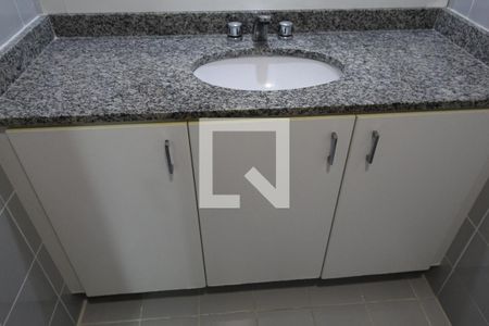 Apartamento para alugar com 82m², 2 quartos e 1 vagaBanheiro do corredor