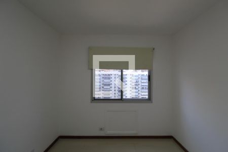 Suíte de apartamento à venda com 2 quartos, 82m² em Barra da Tijuca, Rio de Janeiro