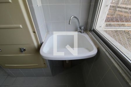 Apartamento para alugar com 82m², 2 quartos e 1 vagaÁrea de serviço