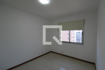 Suíte  de apartamento à venda com 2 quartos, 82m² em Barra da Tijuca, Rio de Janeiro