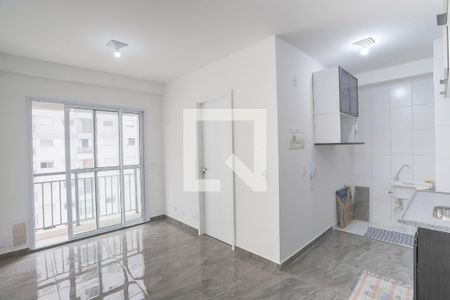Sala de apartamento para alugar com 2 quartos, 38m² em Vila Invernada, São Paulo