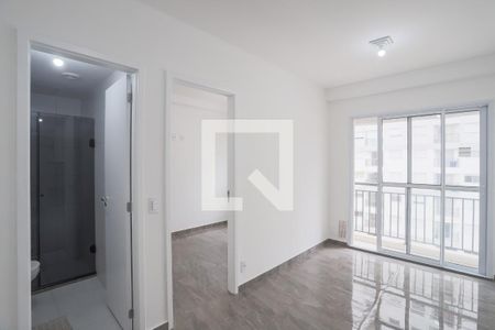 Sala de apartamento para alugar com 2 quartos, 38m² em Vila Invernada, São Paulo
