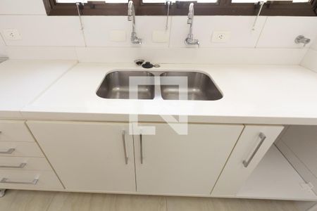 Apartamento para alugar com 151m², 2 quartos e 2 vagasCozinha