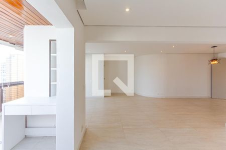 Apartamento para alugar com 151m², 2 quartos e 2 vagasSala