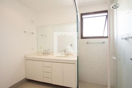 Apartamento para alugar com 151m², 2 quartos e 2 vagasBanheiro