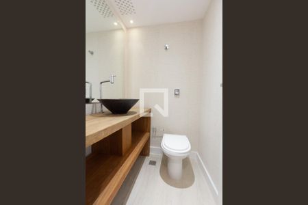 Apartamento para alugar com 151m², 2 quartos e 2 vagasLavabo