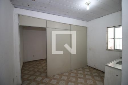 Sala/Cozinha de kitnet/studio para alugar com 1 quarto, 40m² em Bonsucesso, Rio de Janeiro