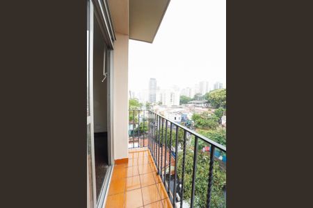Sacada de apartamento à venda com 3 quartos, 98m² em Vila Pompéia, São Paulo