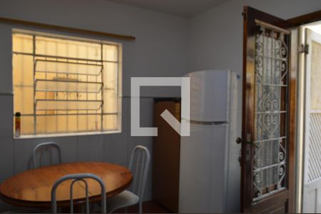 Casa à venda com 248m², 4 quartos e 2 vagasCozinha