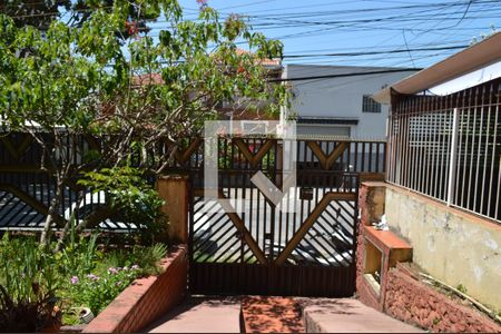 Casa à venda com 248m², 4 quartos e 2 vagasEntrada