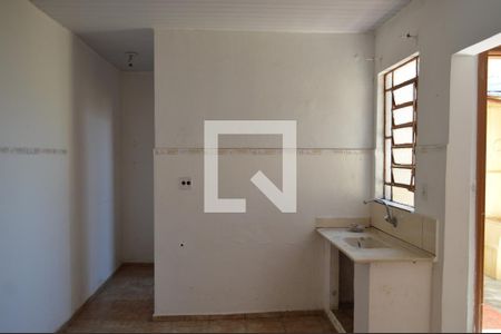 Casa à venda com 248m², 4 quartos e 2 vagasCozinha Edicula