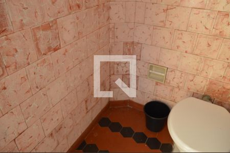 Casa à venda com 248m², 4 quartos e 2 vagasBanheiro da Area de Servi;o