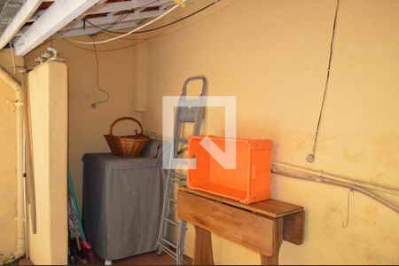 Casa à venda com 248m², 4 quartos e 2 vagasÁrea de Serviço