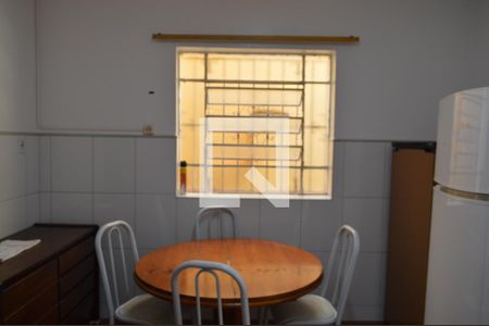 Casa à venda com 248m², 4 quartos e 2 vagasCozinha