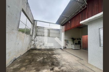 Casa à venda com 200m², 5 quartos e 2 vagasÁrea de Serviço 1