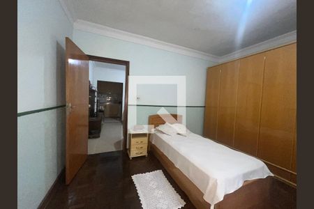 Casa à venda com 200m², 5 quartos e 2 vagasQuarto 1