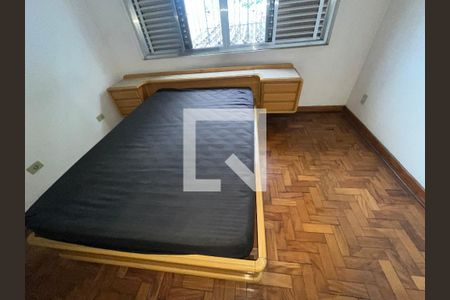 Casa à venda com 200m², 5 quartos e 2 vagasQuarto 4