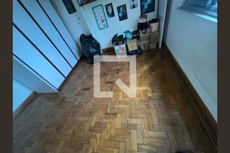 Casa à venda com 200m², 5 quartos e 2 vagasQuarto 3