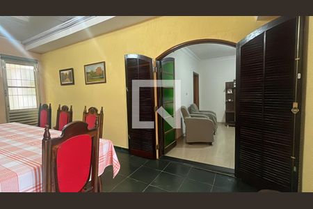 Casa à venda com 200m², 5 quartos e 2 vagasÁrea comum - Churrasqueira