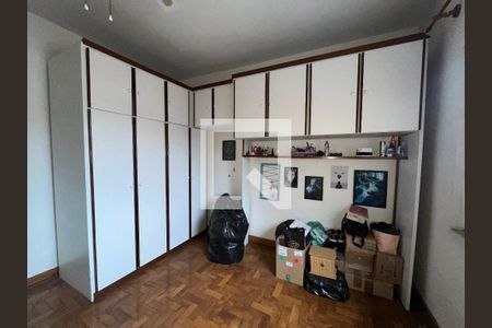 Casa à venda com 200m², 5 quartos e 2 vagasQuarto 2
