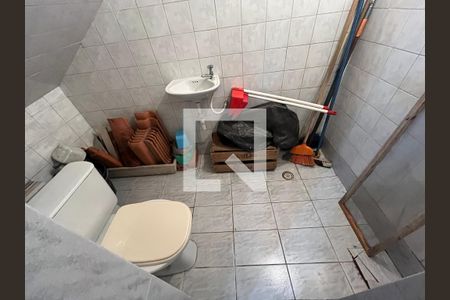 Casa à venda com 200m², 5 quartos e 2 vagasBanheiro 3