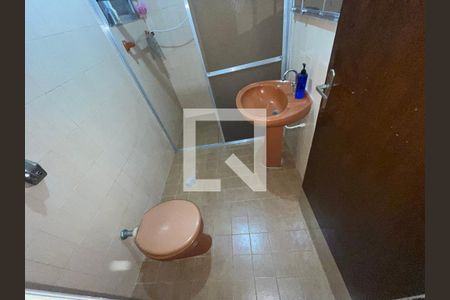 Casa à venda com 200m², 5 quartos e 2 vagasBanheiro 4