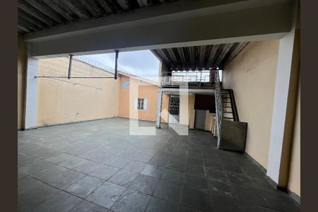 Casa à venda com 200m², 5 quartos e 2 vagasÁrea de Serviço 2