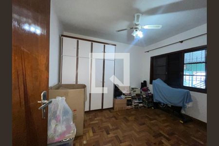 Casa à venda com 200m², 5 quartos e 2 vagasQuarto 5