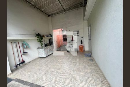 Casa à venda com 200m², 5 quartos e 2 vagasÁrea de Serviço 1