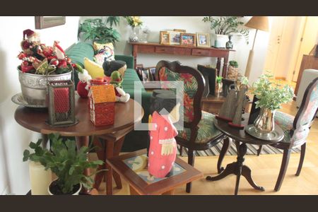 Sala de apartamento para alugar com 4 quartos, 148m² em Vila Suzana, São Paulo