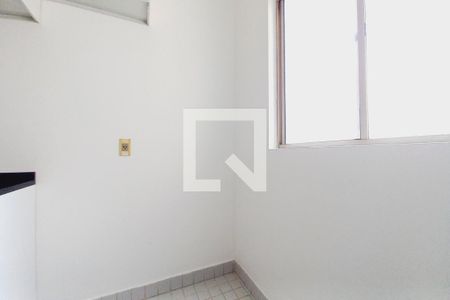 Apartamento à venda com 76m², 3 quartos e 1 vagaÁrea de Serviço