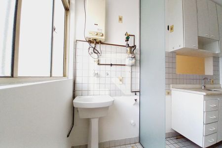 Apartamento à venda com 76m², 3 quartos e 1 vagaÁrea de Serviço