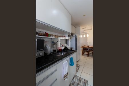 Apartamento para alugar com 48m², 2 quartos e 1 vaga Apartamento para alugar com 48m², 2 quartos e 1 vagaCozinha e Área de Serviço